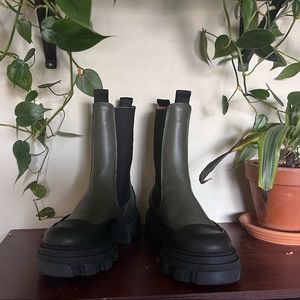 Brand new GANNI mid calf boot!!! EU size 38